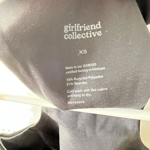 Girlfriend Collective Paloma Racerback Bra Top in Black - Picture 5 of 8